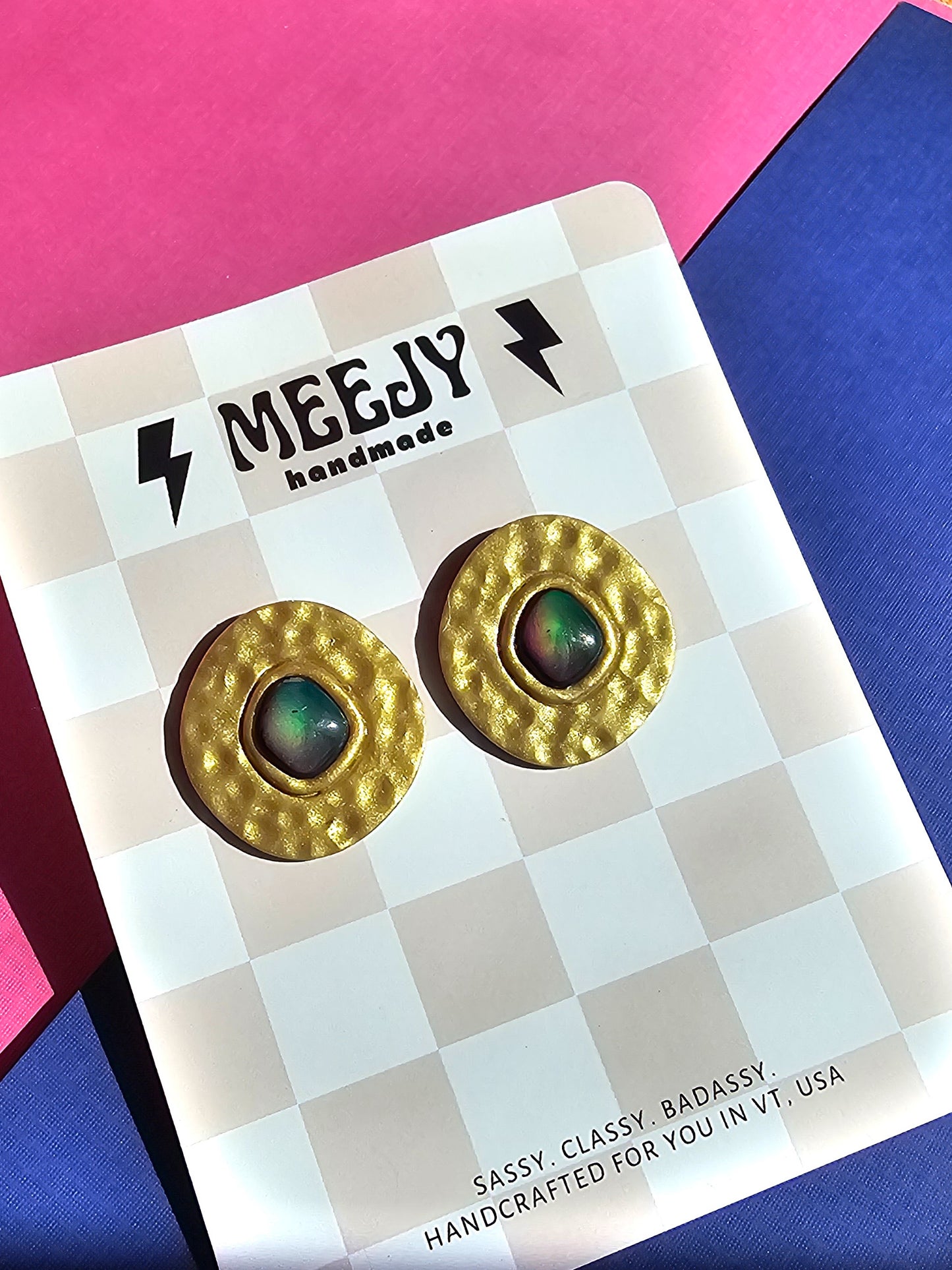 Moody Faux Brass Bezel