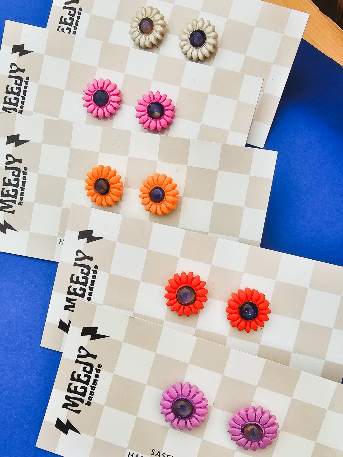 Mini Mood Daisy Studs