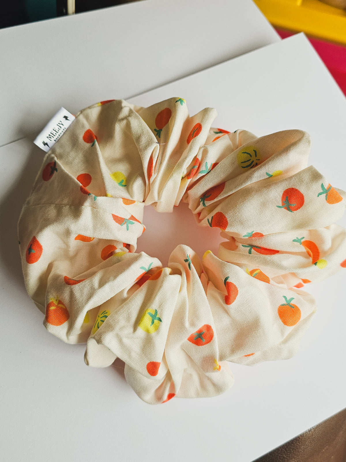 Cotton Jumbo scrunchie