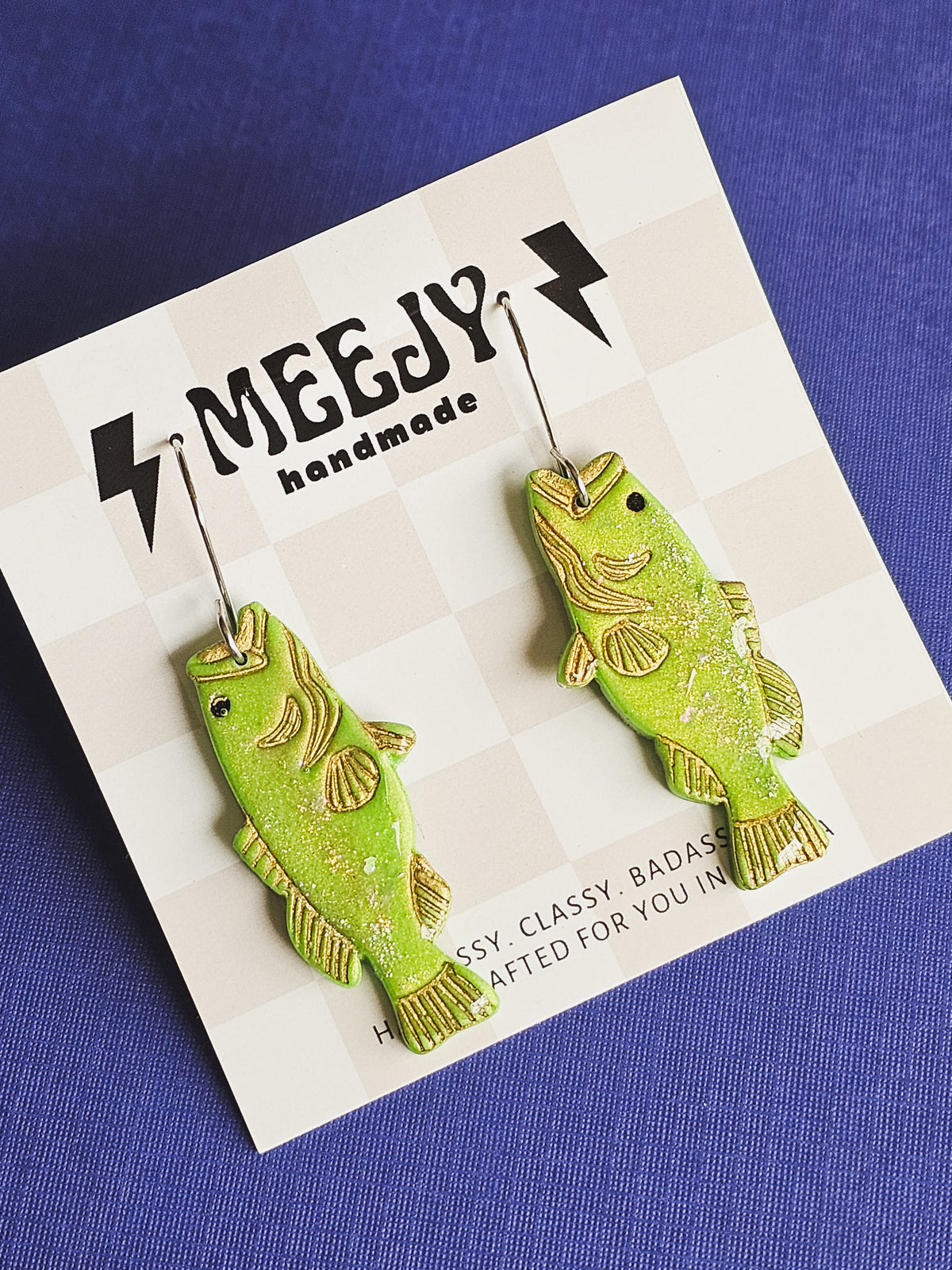 Shimmer bass earrings